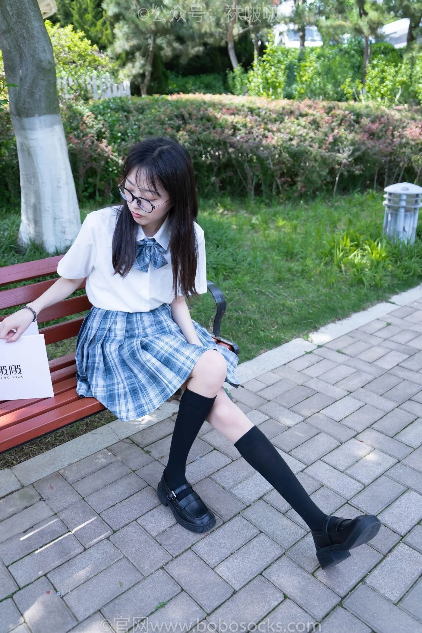 [BoBoSocks袜啵啵]NO.007 稚予-JK制服、皮鞋、黑色中筒棉袜、肉丝 [143P]插图1